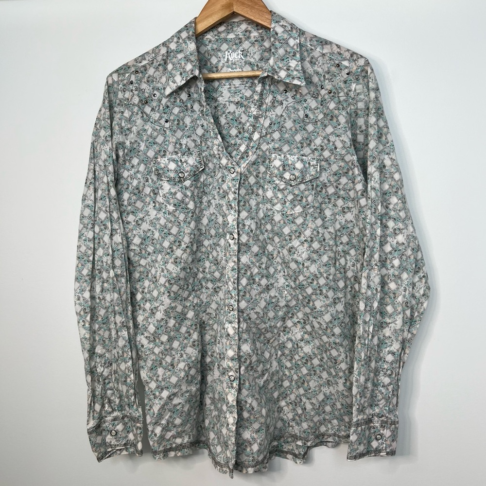 Rock 47 by Wrangler Women’s Pearl Snap shirt size XL